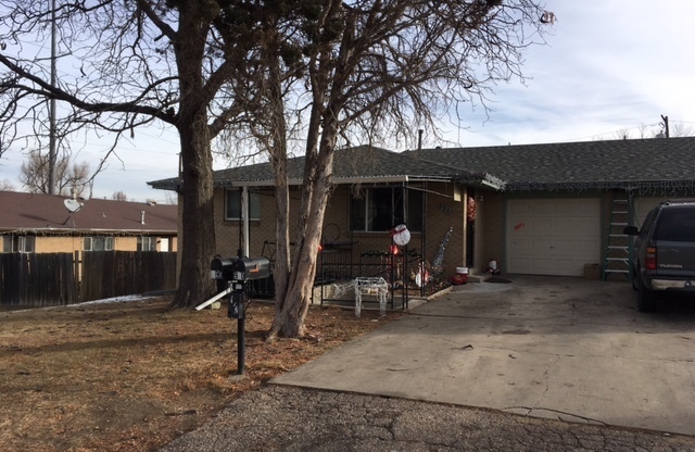 2 beds, 1 bath, $1,350