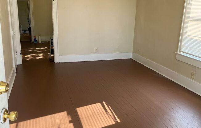 943 Central-2