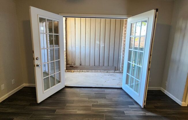 2 beds, 2 baths, 931 sqft, $1,195, Unit 02-0213