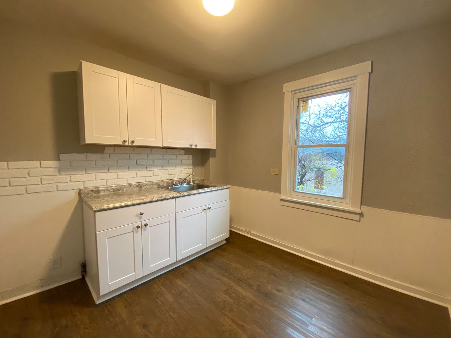 NEWLY RENOVATED 3 BEDROOM IN THE HEART OF MOUNT OLIVER!