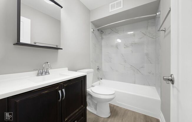 2 beds, 1.5 baths, 1,100 sqft, $2,295, Unit 202