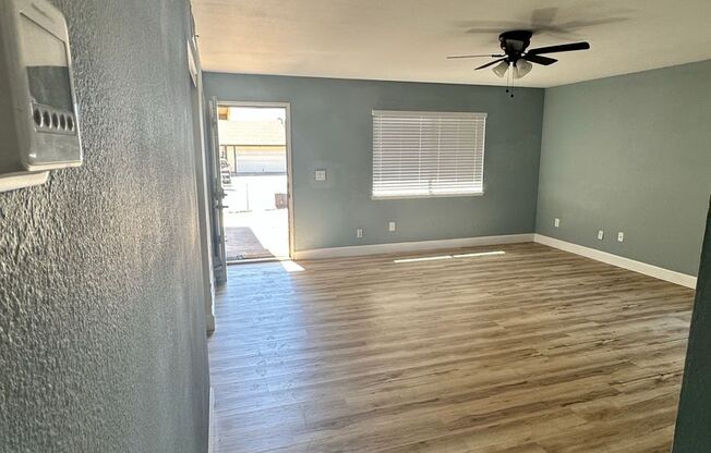 YOUR NEW HOME - IMPERIAL BEACH 3 bed / 2 bath Minutes to the beach!!