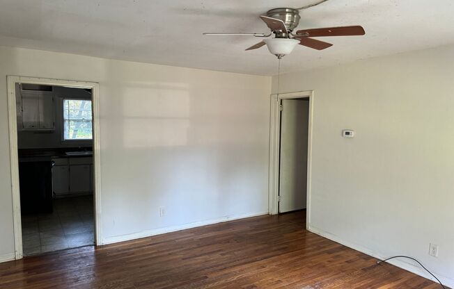 3 beds, 1 bath, $1,300