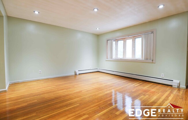 30 ALT COLLEGE FARM RD