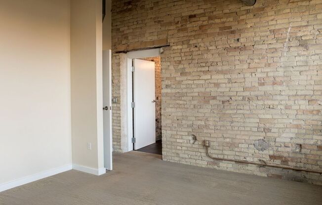 2 beds, 2 baths, 1,950 sqft, $5,500, Unit 506 - Penthouse