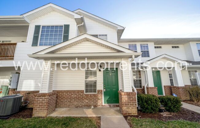 Charm and Convenience: Your Ideal 2-Bedroom Haven in Indianapolis!