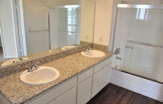 2 beds, 2 baths, 960 sqft, $3,095, Unit 0204