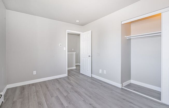 3 beds, 1.5 baths, 1,150 sqft, $1,599, Unit 2025