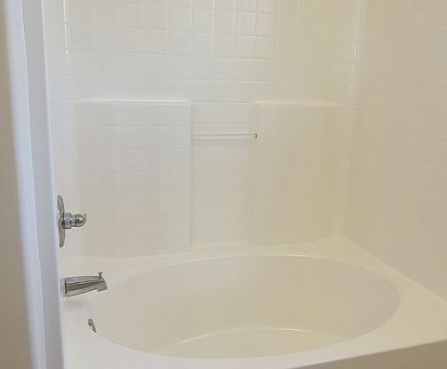 2 beds, 2 baths, 1,080 sqft, $1,875, Unit N8