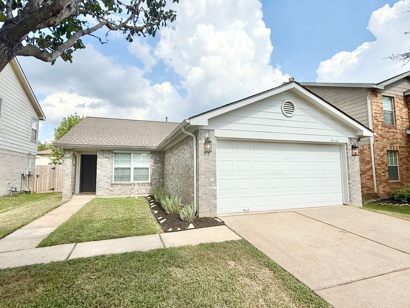 Elegant 3/2/2 w/ Study Home in Westminster Village !!