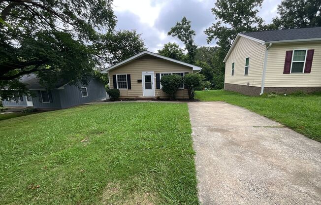 Charming Single Family Home - Convenient location close to UNCG