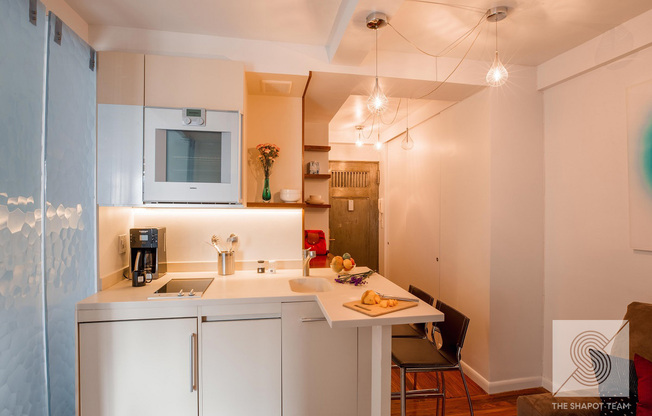 Studio, 1 bath, $3,150, Unit 1609