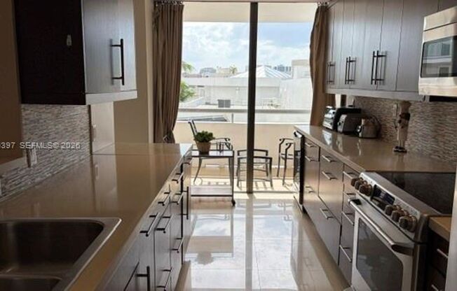 3 beds, 2 baths, $4,500, Unit # 4 L