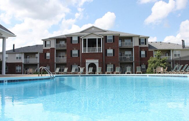 Champion Farms Apartments, Louisville, Kentucky, 3700 Springhurst Blvd Louisville KY, 1 bedroom, 2 bedroom, 3 bedroom, pool, louisville apartments, balcony