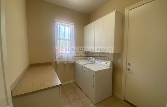 2 beds, 2 baths, $3,200