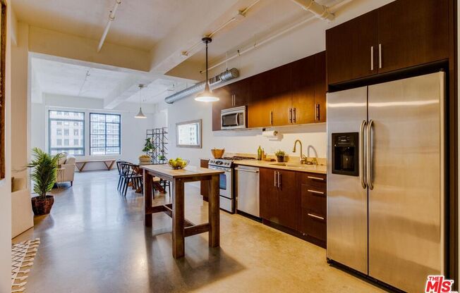 1 bed, 1 bath, 1,200 sqft, $3,200, Unit 610