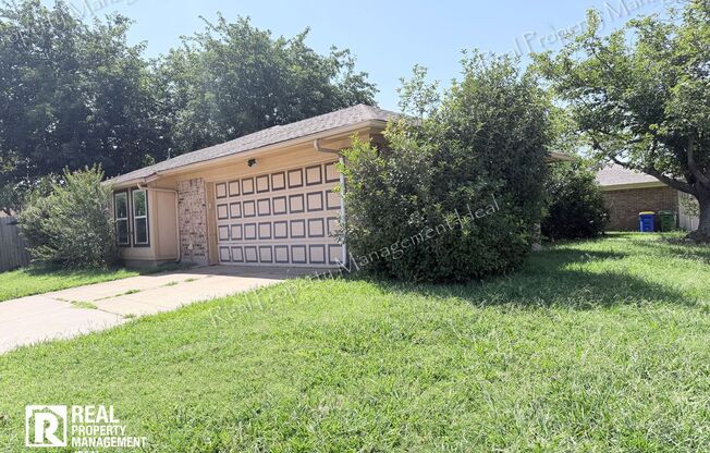 7832 PEBBLEBROOK DR