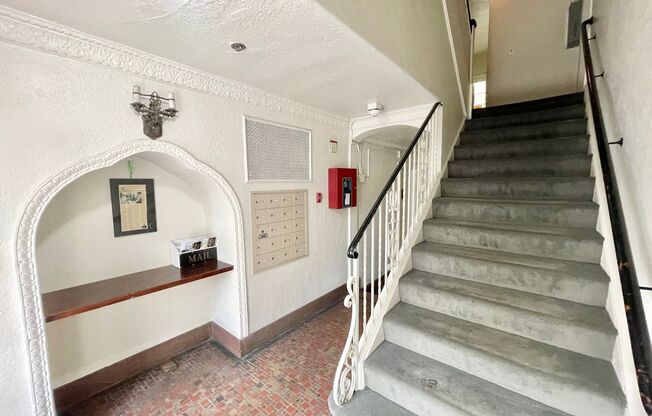 1261 Broderick Street