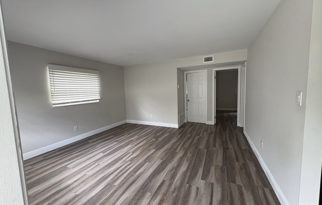 14618 N 43 ST
