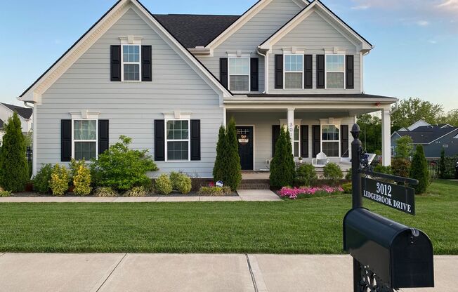 SPACIOUS FRANKLIN HOME WITH UPGRADES