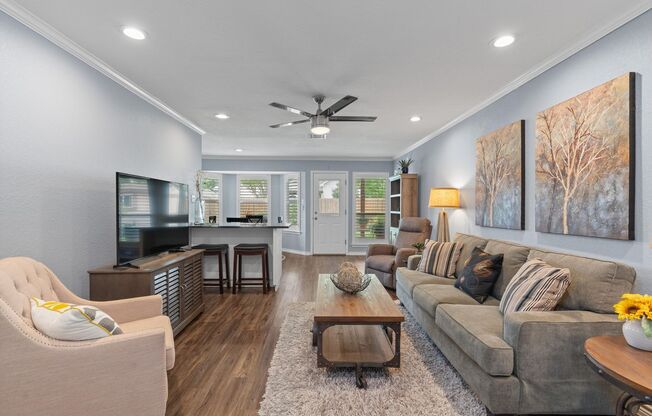 Wonderfully Maintained Home in the Katy Crossing