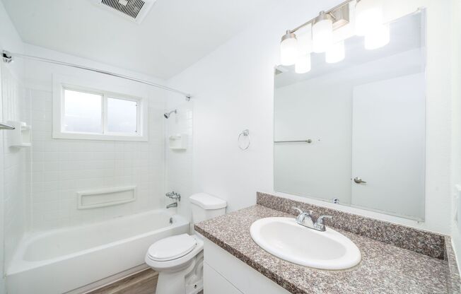 2 beds, 1 bath, 900 sqft, $1,495, Unit #13
