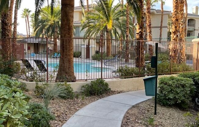 Condo in  Gated Community!!!!