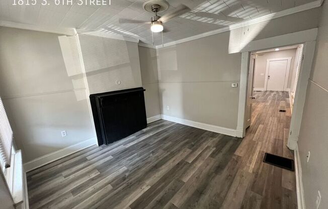 1815 S 6 ST