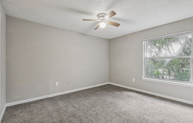 2 beds, 2 baths, 966 sqft, $1,499, Unit 07-303