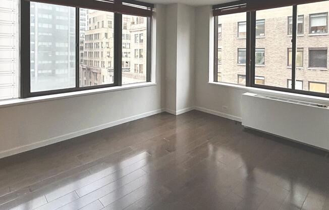 1 bed, 1 bath, 700 sqft, $4,600, Unit 18H