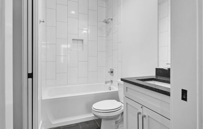 3 beds, 3.5 baths, $3,000, Unit Unit 12