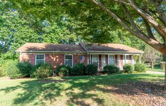 Charming 4-Bedroom, 2-Bathroom Home for Rent at 5 Woodclub Ct, Greensboro, NC 27406