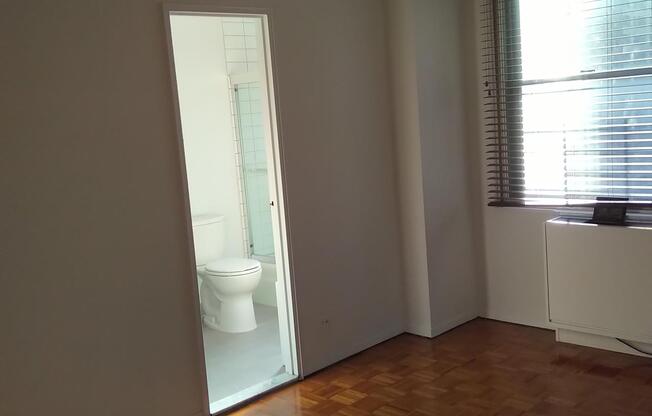 2 beds, 2 baths, 1,200 sqft, $8,100, Unit 7A