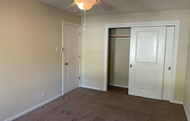 3 beds, 2 baths, $4,475, Unit 12