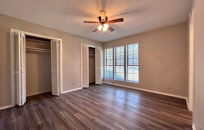 2 beds, 1 bath, 1,944 sqft, $1,550, Unit B