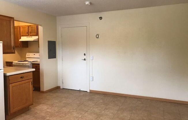 1 bed, 1 bath, 550 sqft, $895, Unit 3715-203