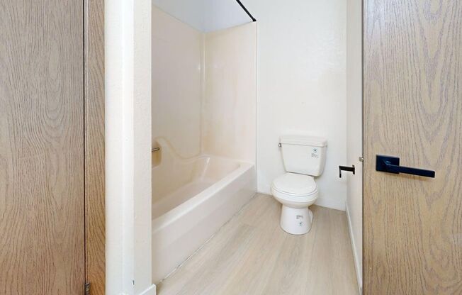 3 beds, 2 baths, 1,282 sqft, $1,440, Unit 316