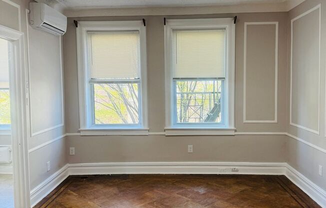 Stunning Building 1bed/ 1bath unit available.