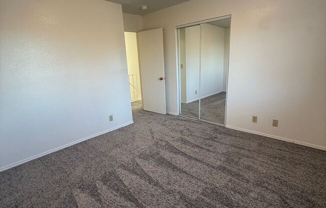 3 beds, 1.5 baths, 1,140 sqft, $1,199, Unit 405-102