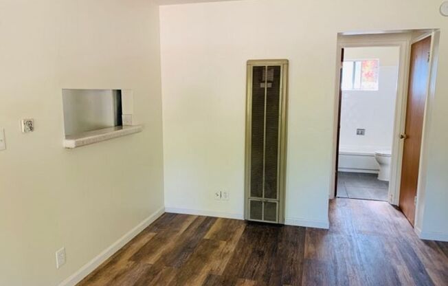 1 bed, 1 bath, 550 sqft, $2,145, Unit 44