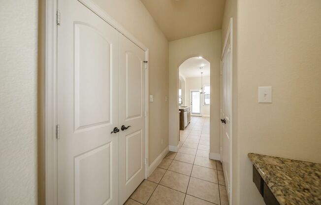 Townhome in Las Colinas