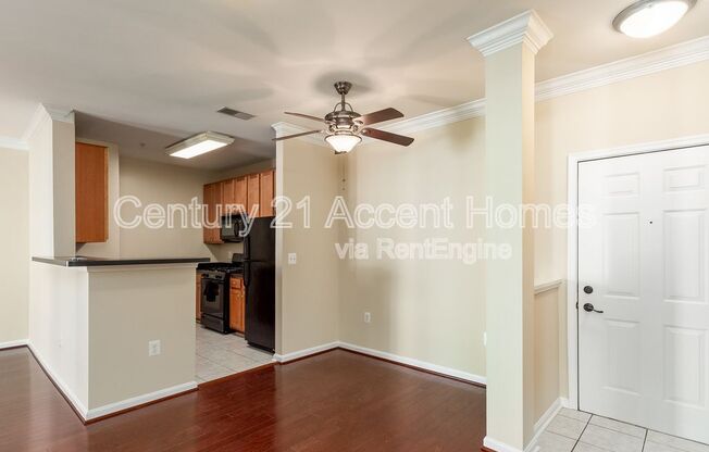 4862 EISENHOWER AVE #270