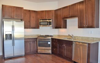 2 beds, 2 baths, $2,900, Unit # 37