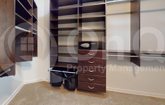 2 beds, 2 baths, 1,334 sqft, $2,900, Unit 424