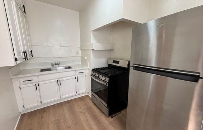 Studio, 1 bath, $1,154, Unit 113