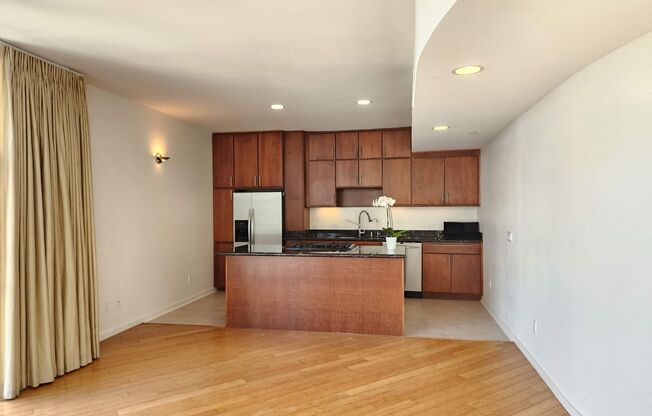 1 bed, 1 bath, $2,950, Unit UNIT # 8