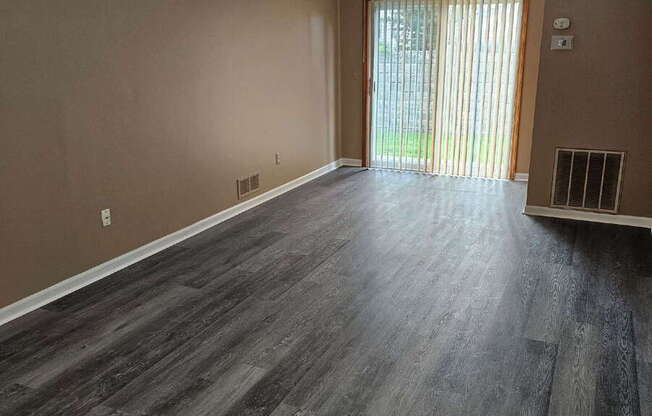 30328 WEDGEWOOD CIR