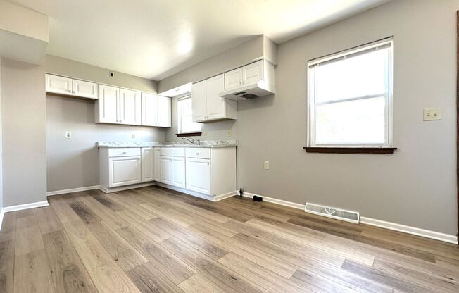 Hampton Homes - 10001-10033 W Hampton Ave and 4771-73 N 100th St