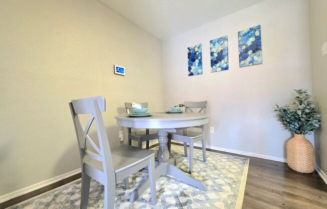 1 bed, 1 bath, 753 sqft, $819, Unit 914