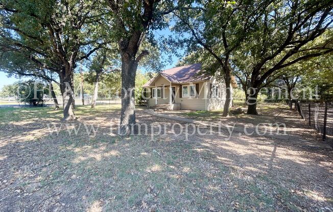 10693 FM 148 - Cozy 3 Bedroom, 2 Bathroom Home in Scurry, TX!